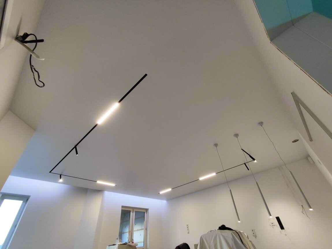 Натяжные потолки в 4-комнатную квартиру 110 м² на Байкальской