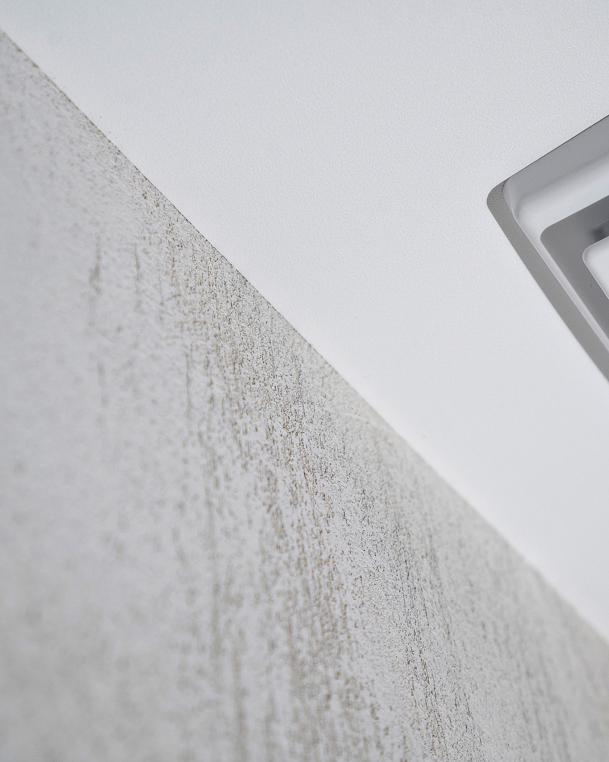 Бесщелевой натяжной потолок в интерьере