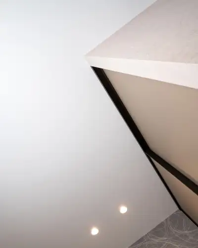Бесщелевой натяжной потолок — пример работы 5