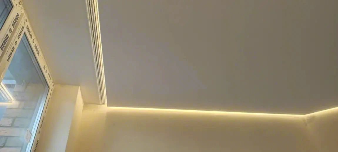 Скрытый карниз — шторы от потолка в Иркутске