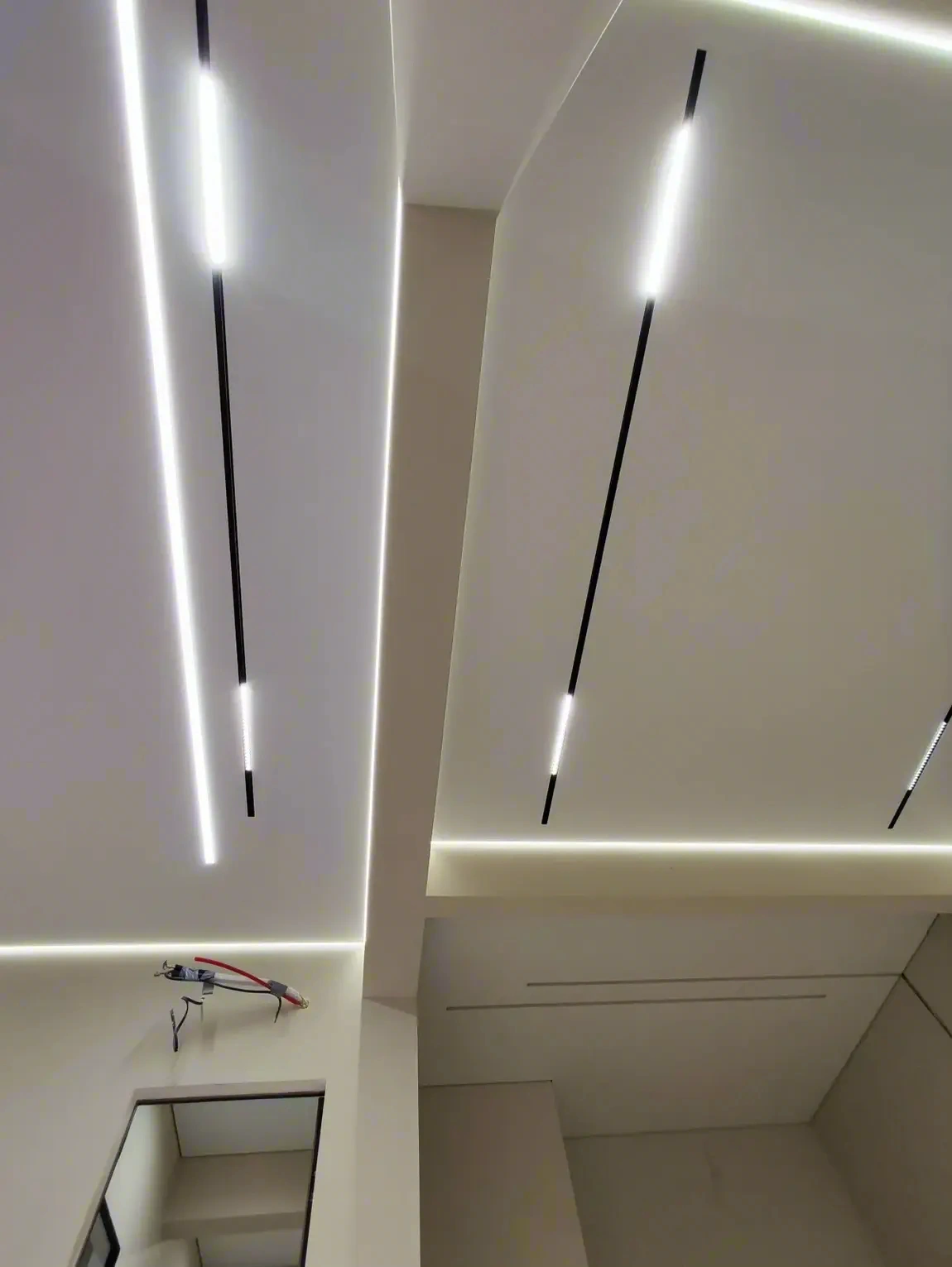 Потолок с парящим эффектом в квартире — Иркутск