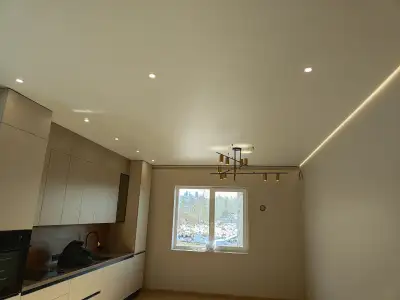 Сатиновый натяжной потолок — пример работы 2