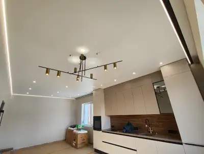 Сатиновый натяжной потолок — пример работы 3