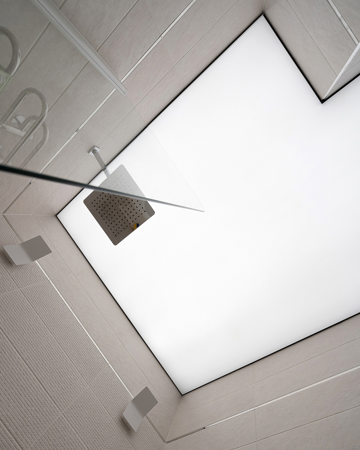 Световой натяжной потолок в интерьере