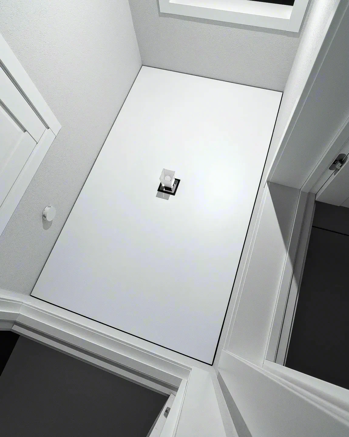 Стильный теневой натяжной потолок — установка в Иркутске