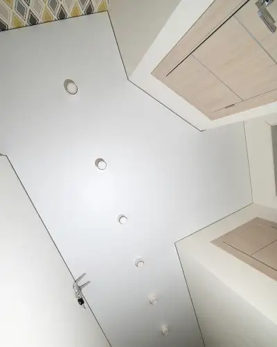 Теневой натяжной потолок — пример работы 5