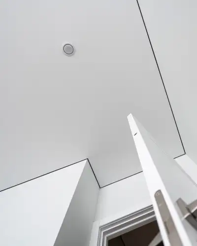 Теневой натяжной потолок — пример работы 6