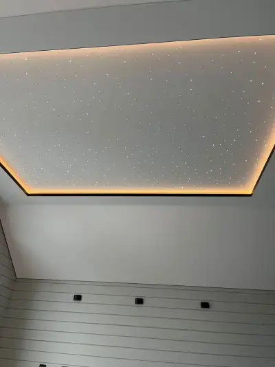 Натяжной потолок в детской — пример 1