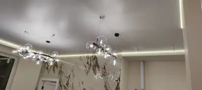 Натяжной потолок на кухне — пример 10