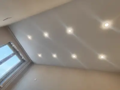 Натяжной потолок в спальне — пример 8