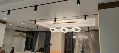 Натяжной потолок в загородном доме — пример 5