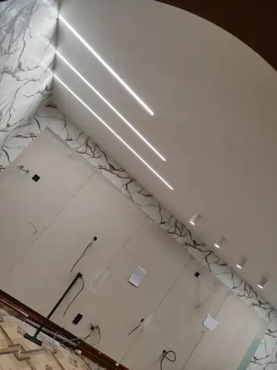 Натяжной потолок в загородном доме — пример 6