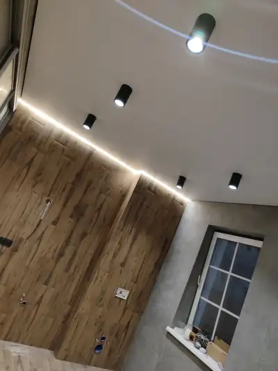 Натяжной потолок в загородном доме — пример 8